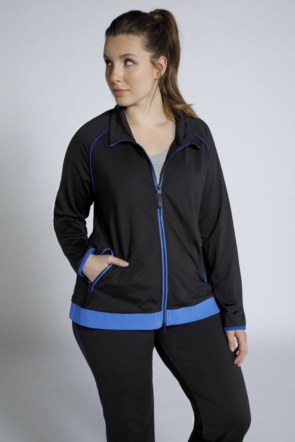 180995_796486100_0 sportinis moteriskas dzemperis