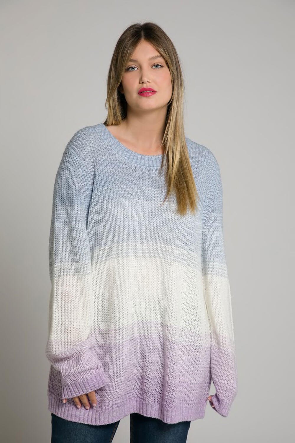 781816800_model_g_01 plius dydzio megztinis moterims oversize