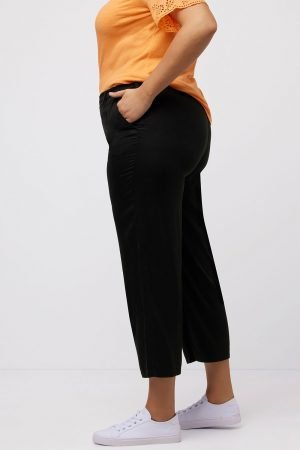 juodos laisvalaikio kelnes moterims