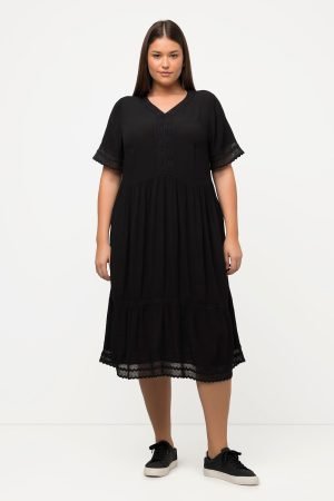 juoda suknele is viskozes