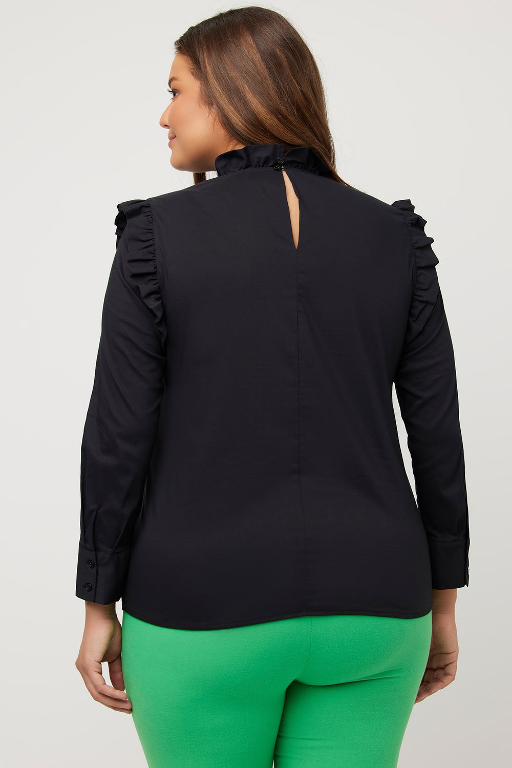 816593100_model_g_02