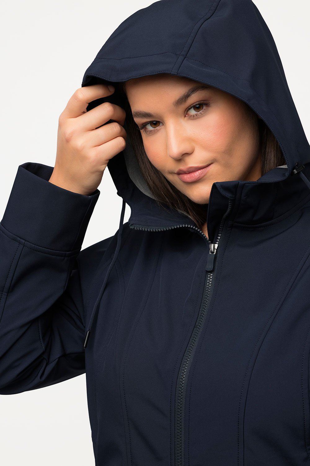 817600130_model_g_21 tamsiai melyna moteriska neperslampanti striuke