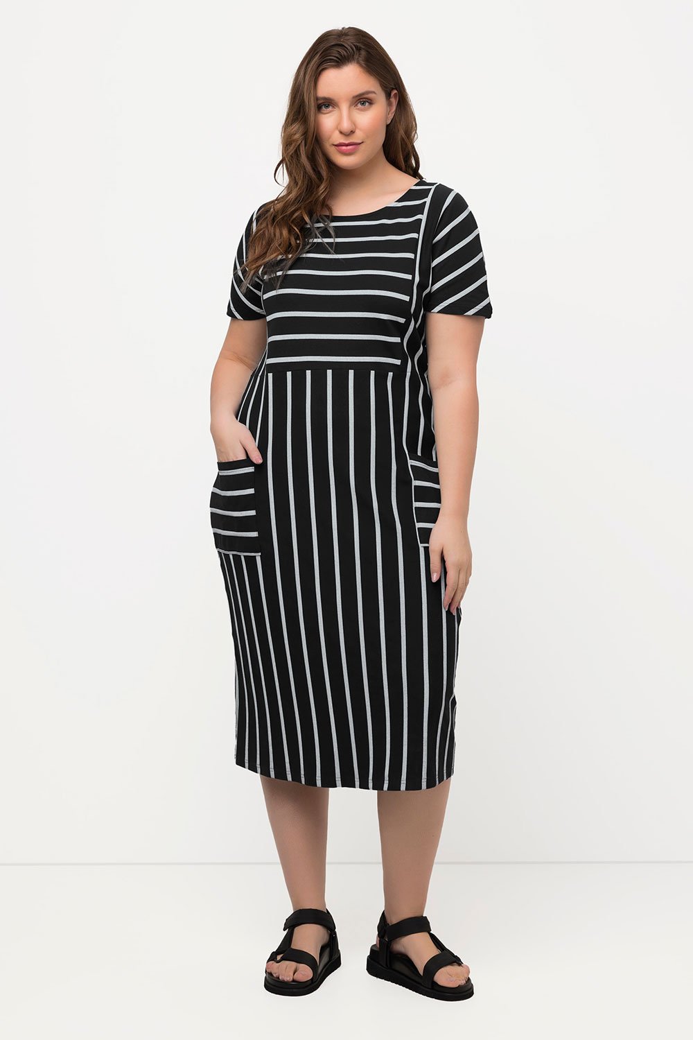 819381100_model_g_01 dryzuota medvilnine suknele vasarai