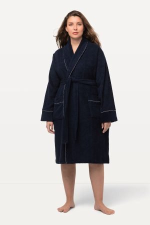 tamsus moteriskas chalatas