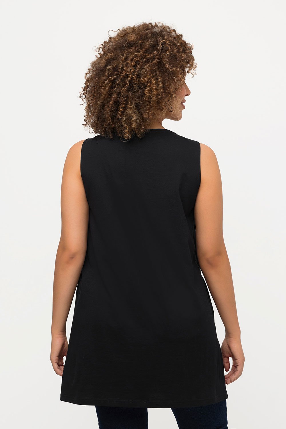 807423100_model_g_02 juoda medvilnine tunika plius dydziai