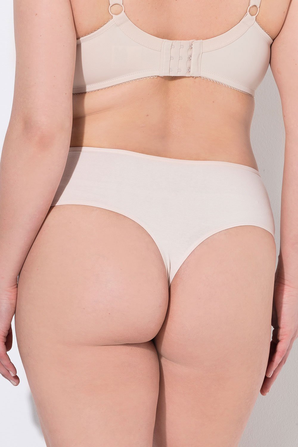 838637670_multi_g_03