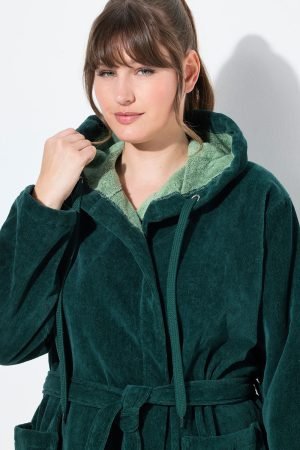 zalios spalvos chalatos moterims merginoms