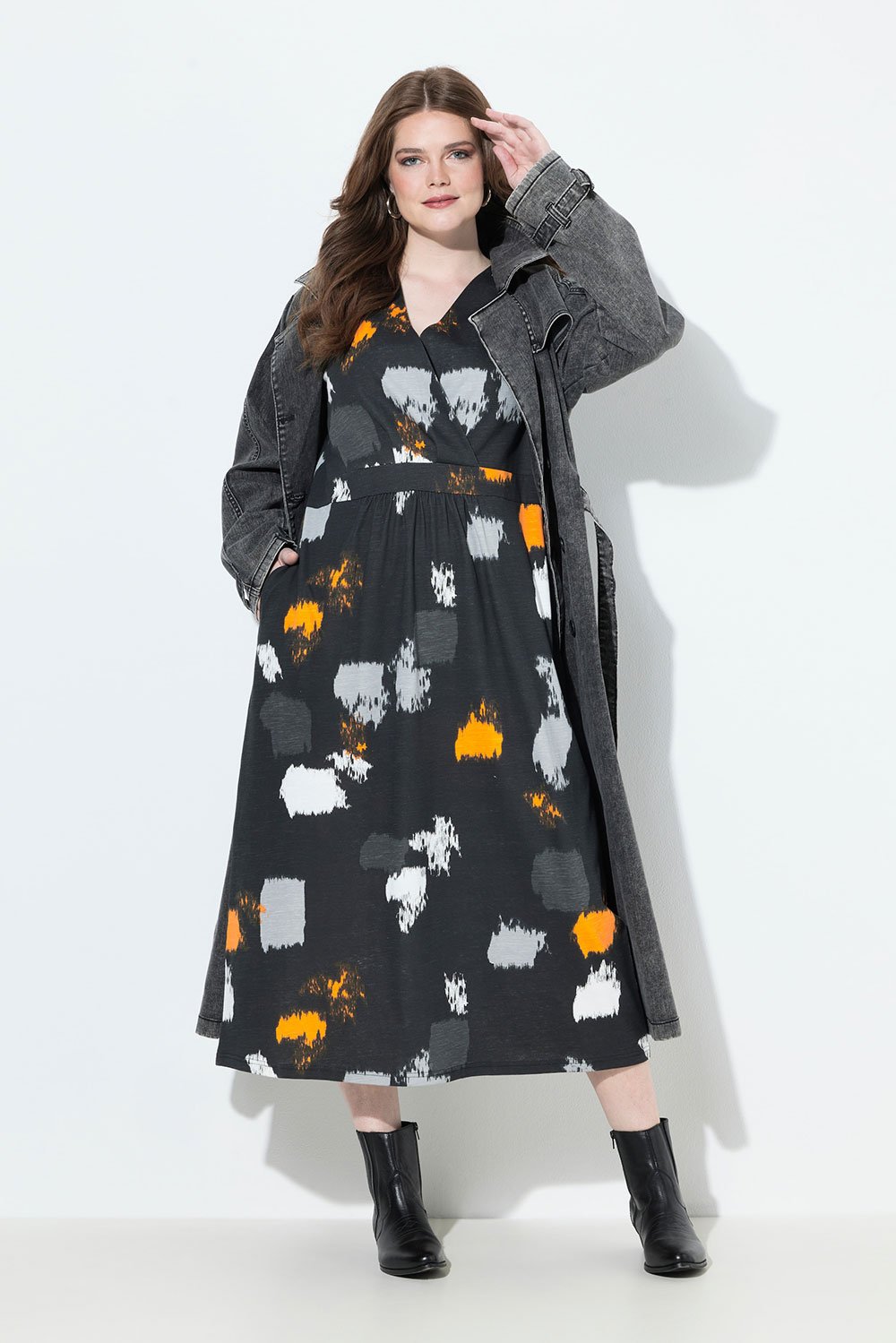 840681100_model_g_30