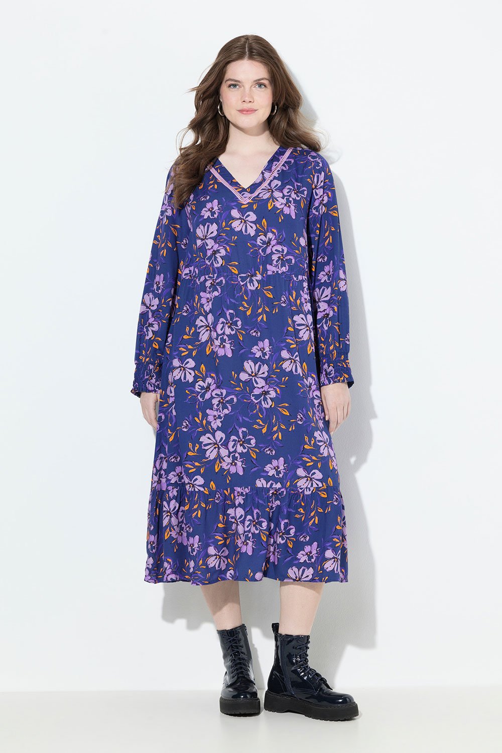 841873750_model_g_01 violetine geleta suknele plius dydis maxi ilgis