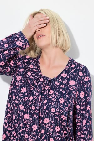 tunika su kvadaratine apykakle